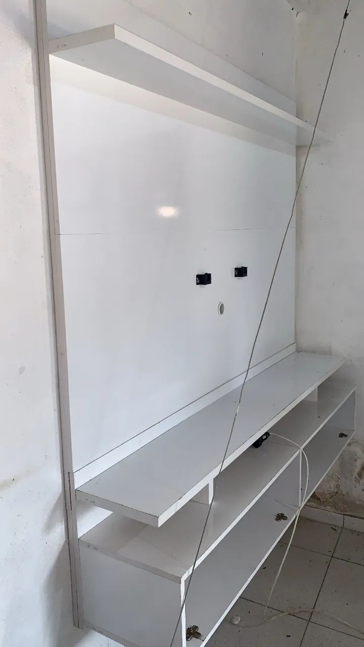 Painel branco com suporte para tv  - Foto 5