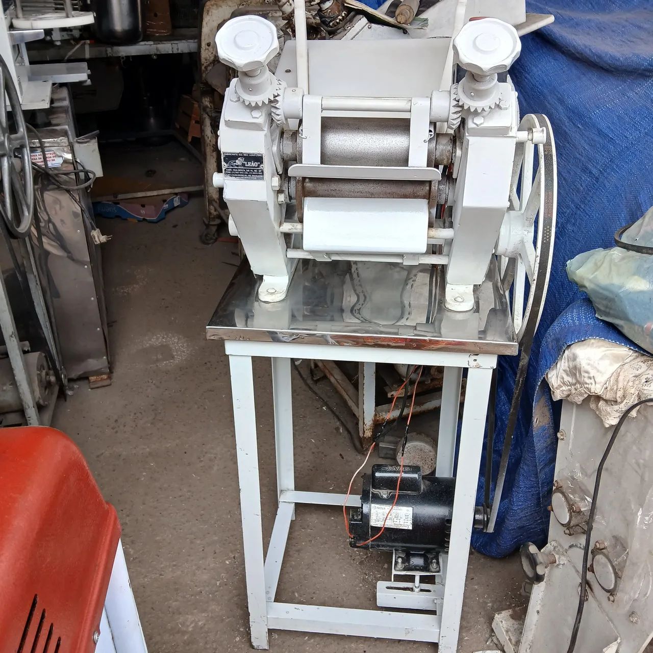 Cilindro leao de 20 cm semi novo Em Guarapari E.S 