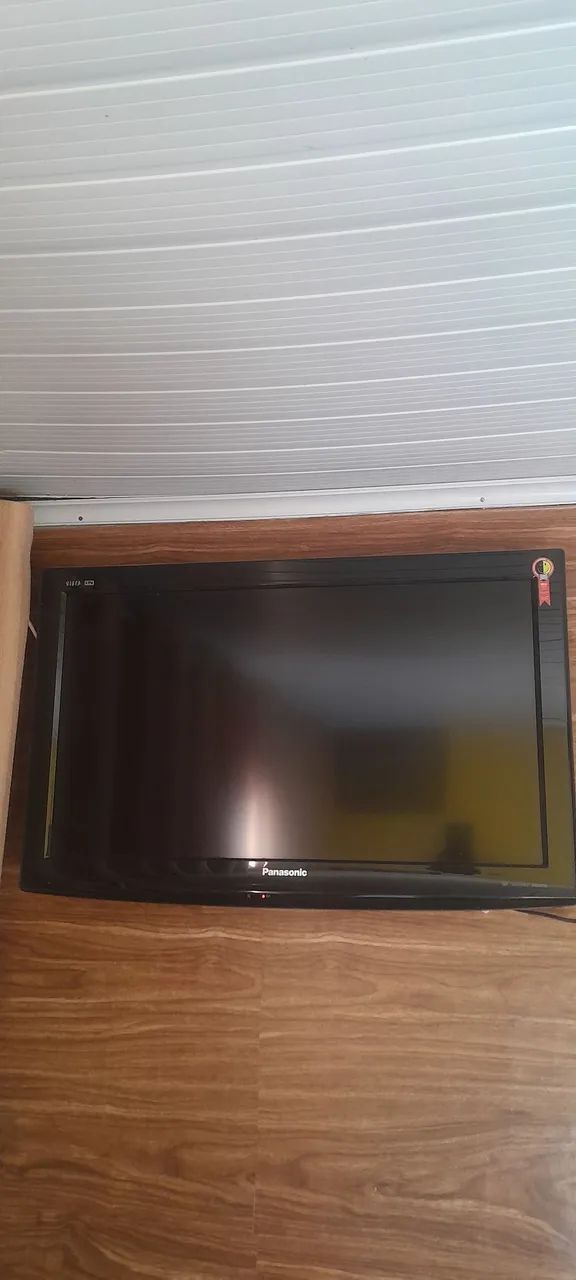 Vendo TV 32 . Funciona perfeitamente. Vendendo porque comprei outra. OBS. NÃO É SMART - Foto 3