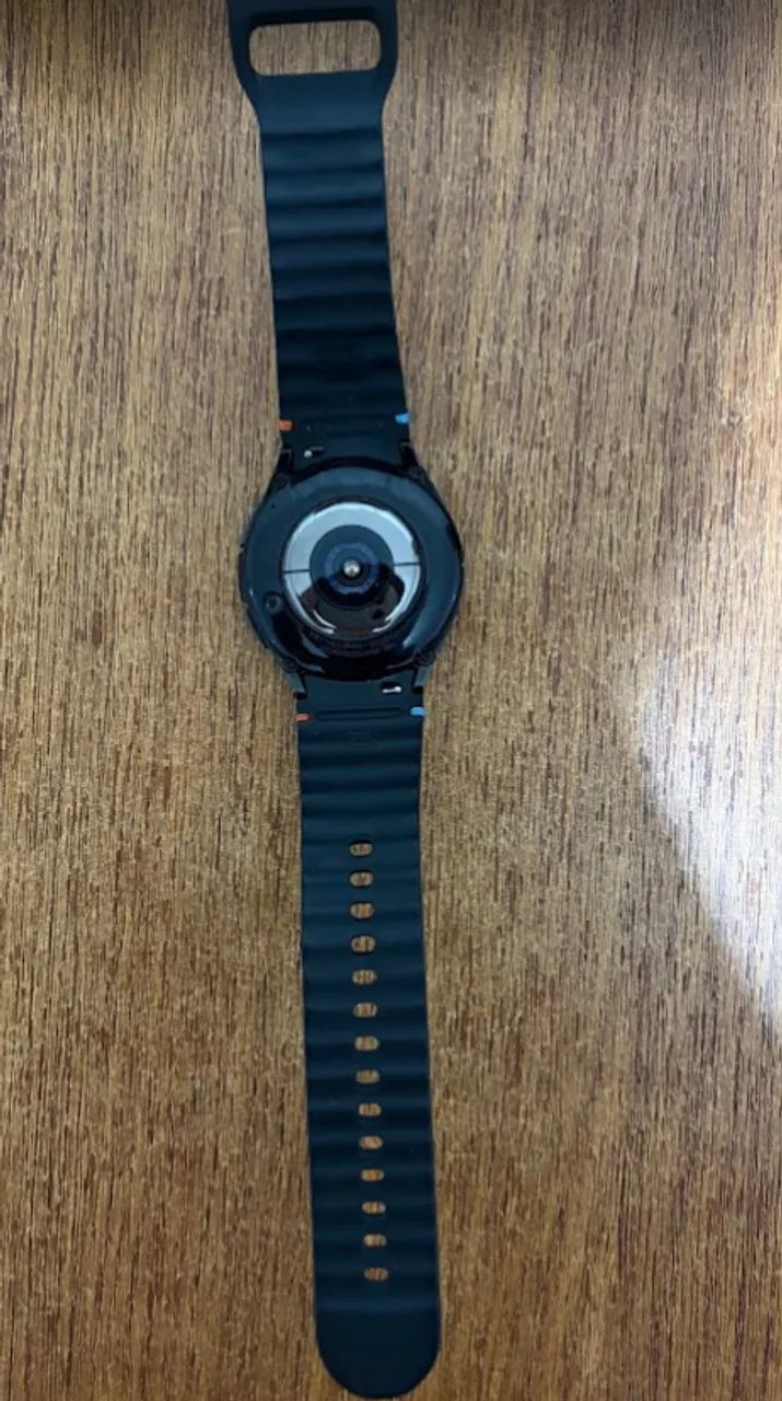 Samsung Galaxy Watch6 Classic LTE 47mm + Pulseiras extras - Foto 2