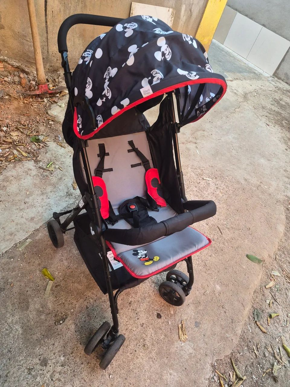 Bebe conforto e carrinho de bebê 