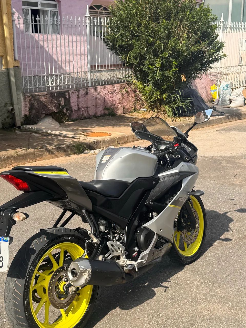 YZF R15 2024 - Foto 4