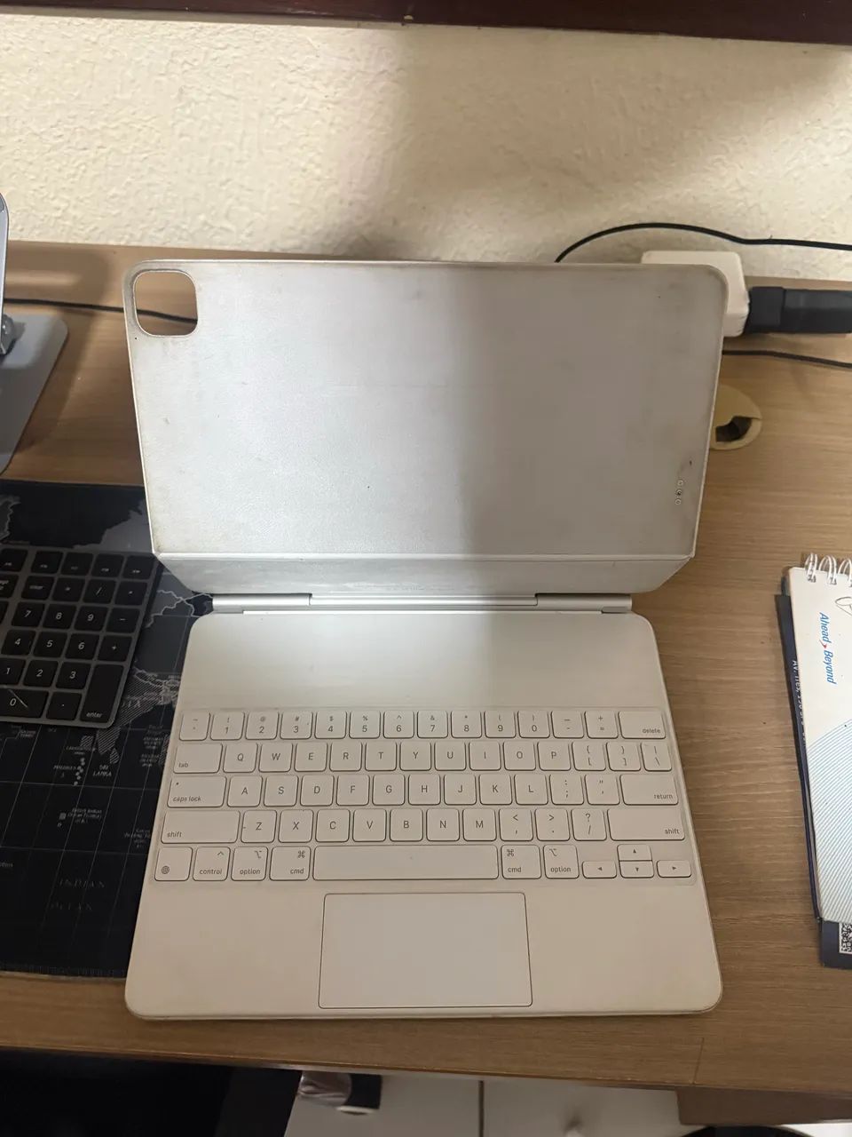 iPad Pro 12?9, 3 GEN, 512gb + Magic Keyboard - Foto 2