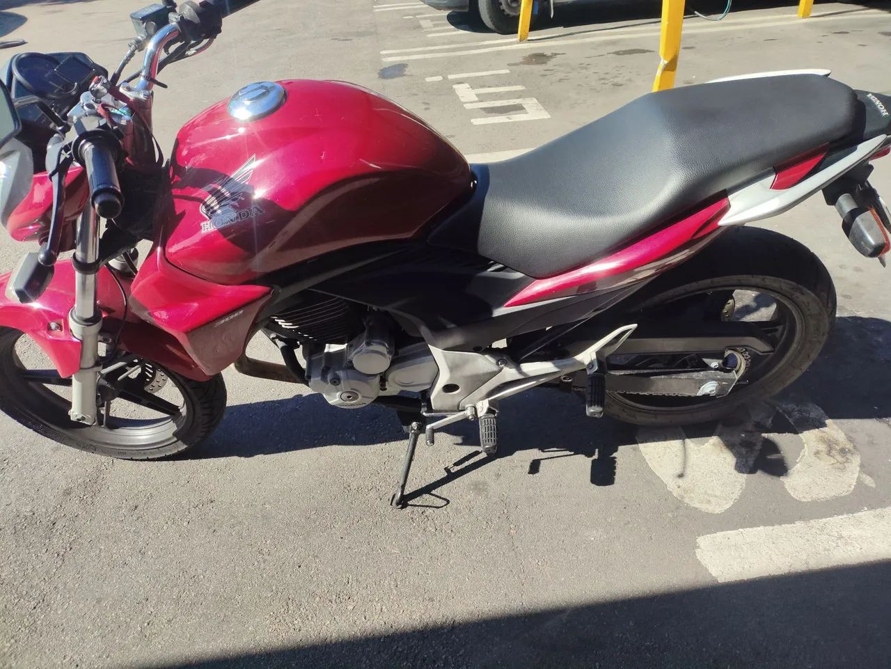 Moto em bom estado 