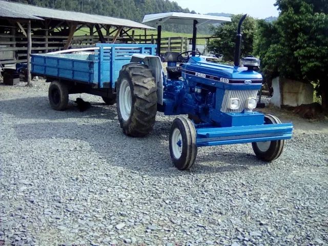Trator Ford 5610 + Implementos agrícolas - aceita veículo acima 2020 automático.