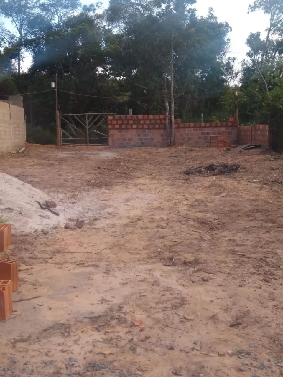 Vende- se Terreno 