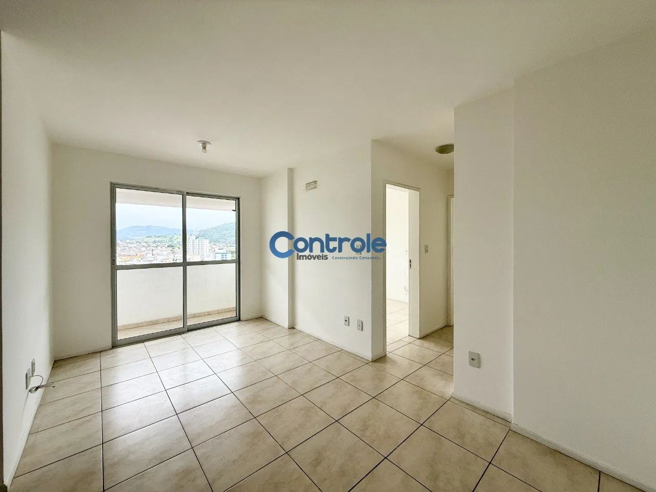 Apartamento com 02 dormitórios e Suíte no Pagani, em Palhoça/SC! - Foto 2