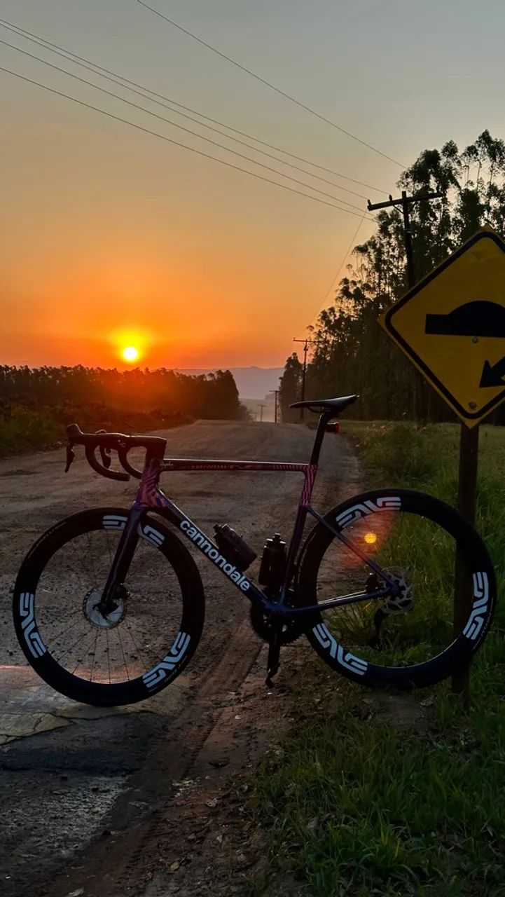 CANNONDALE SUPERSIX RAPHA