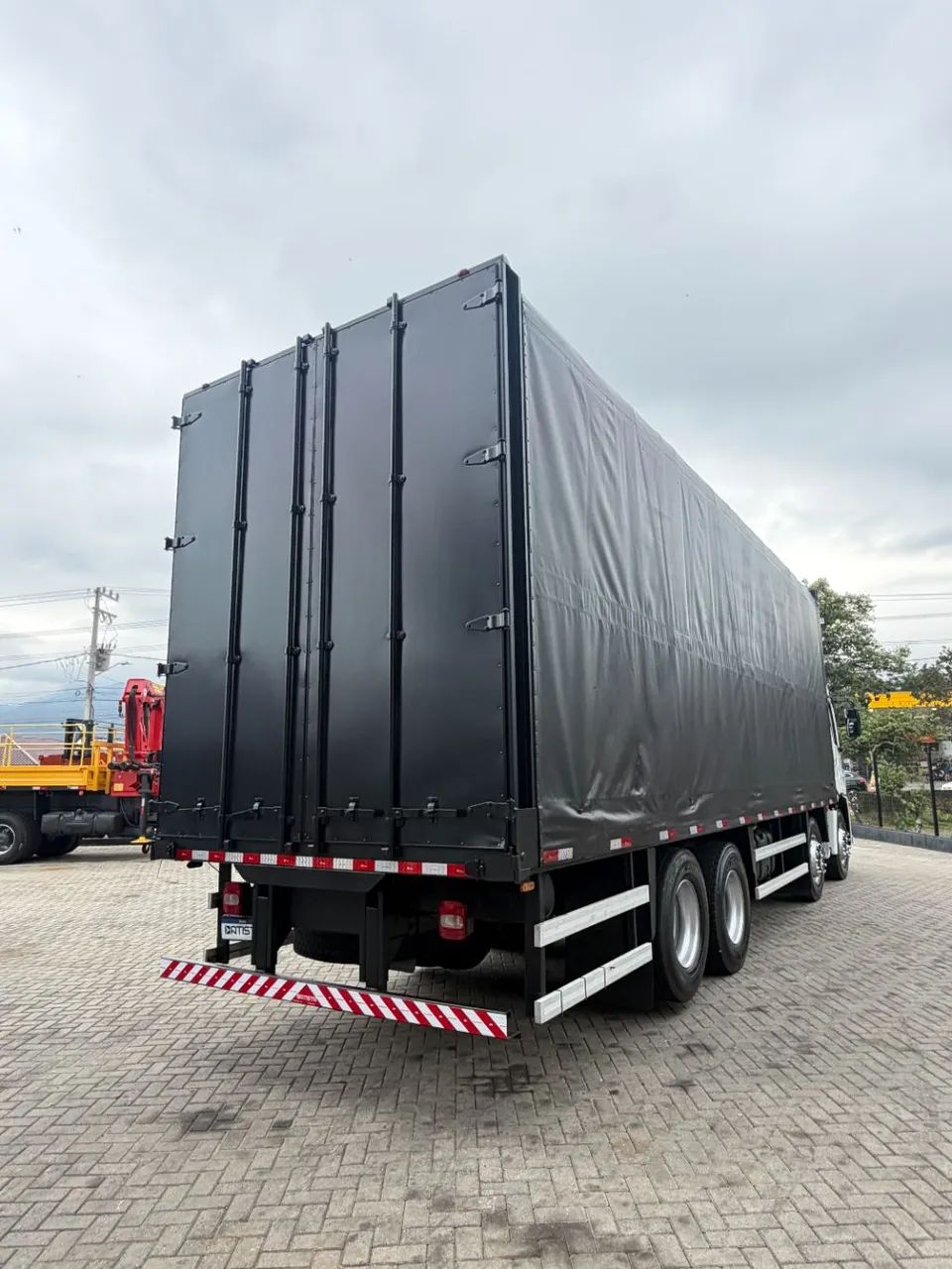 30-330 Constellation 8x2 2p (diesel)(E5) - Foto 4