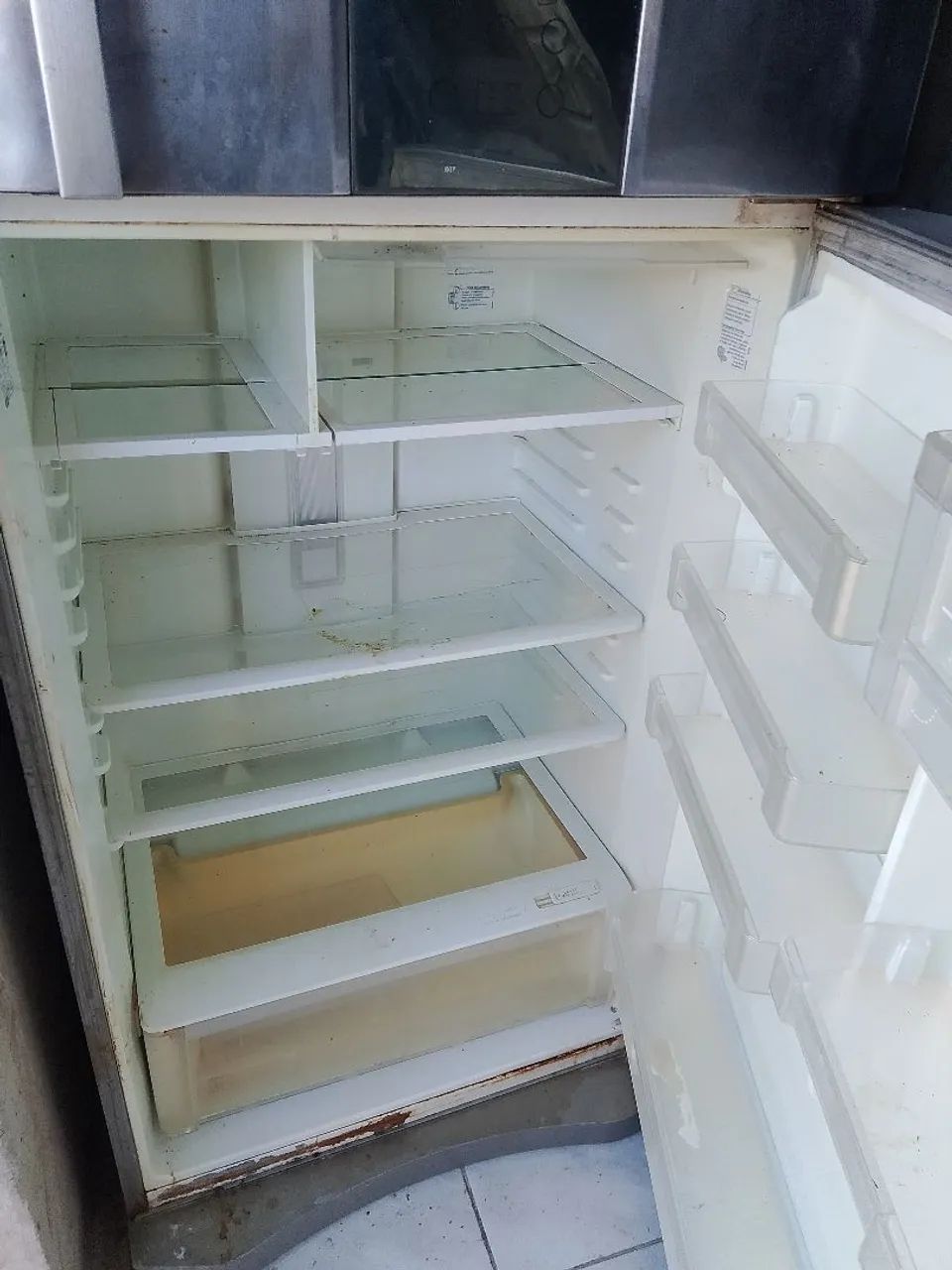 Geladeira com defeito  - Foto 2