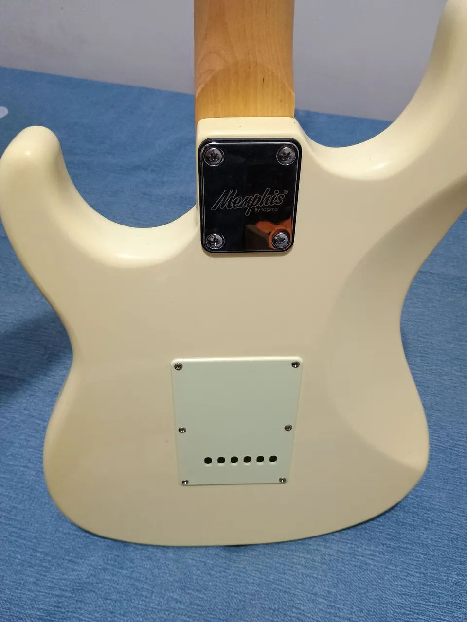 Guitarra Memphis modelo MG30 - Foto 2