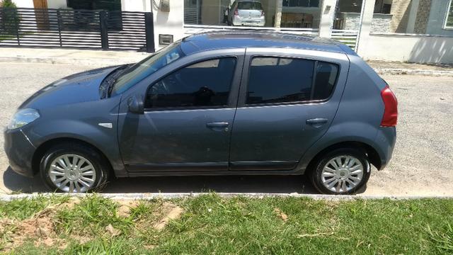 Renault Sandero Privilege automático chumbo único dono - Foto 2