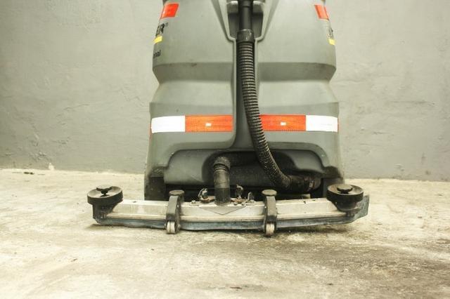 Limpadora de Pisos Karcher B 90 R - Foto 4