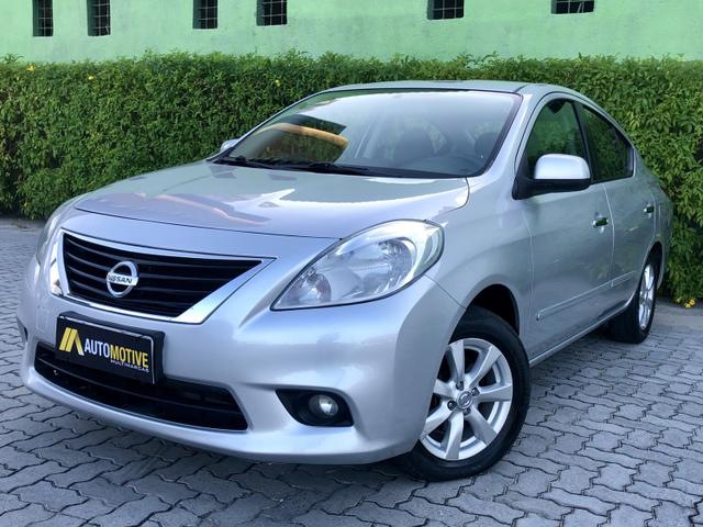 Nissan Versa SL 1.6 2013 EXTRA!!