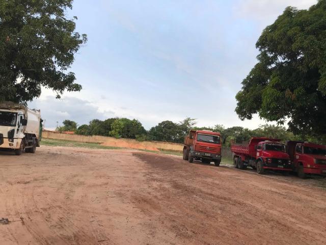 Área/Terreno murado com casa 8000m2 - Foto 3