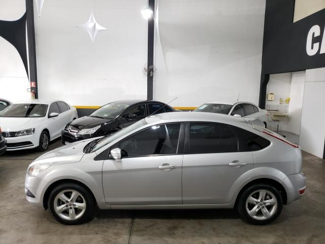 Focus Hatch GLX 2.0 16V (Flex) 2011 - Foto 3