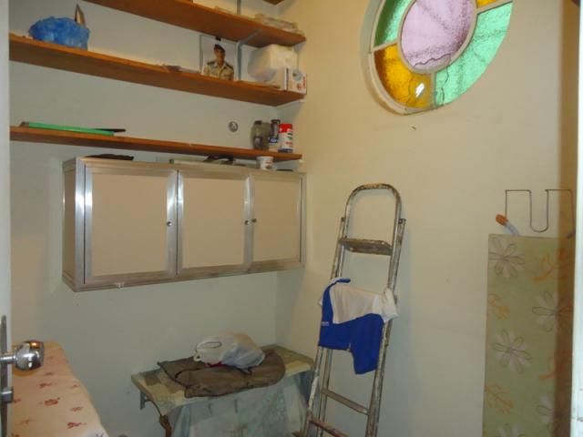 Casa geminada no melhor ponto do bairro! - Foto 11