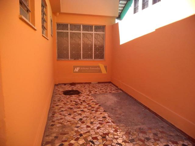 Oportunidade - Casa em rua residencial - Foto 18