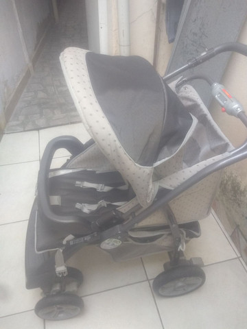 Carinho de Bebê Burigotto