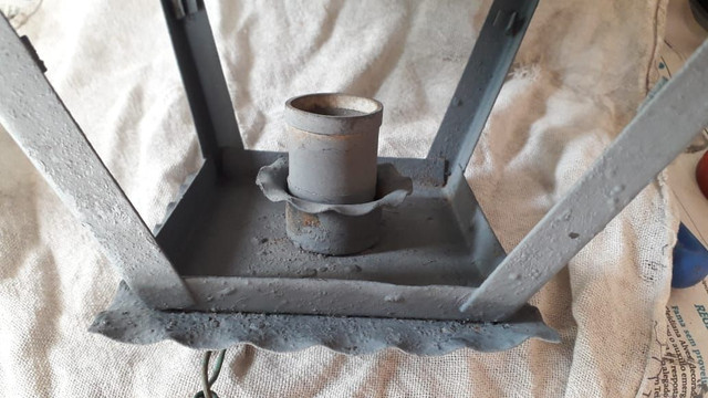 Poste de ferro - Foto 5