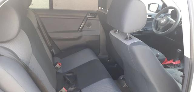 Polo Sedan 2011/12 - Foto 5