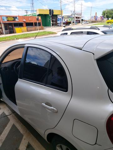 Vende Nissan march 1.0