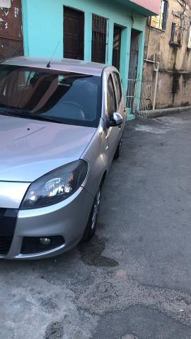 Vendo Renault sandero 2013/2014 - Foto 3