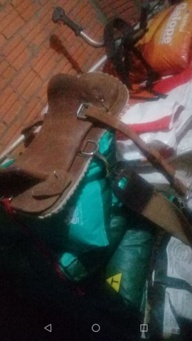 Vendo sela usada leia a descrição abaixo - Foto 3