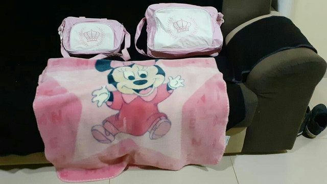 Bolsa saída de maternidade e cobertor