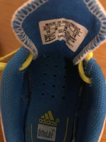 Tênis adidas para bebê - Foto 4