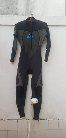 Roupa de Borracha Quicksilver