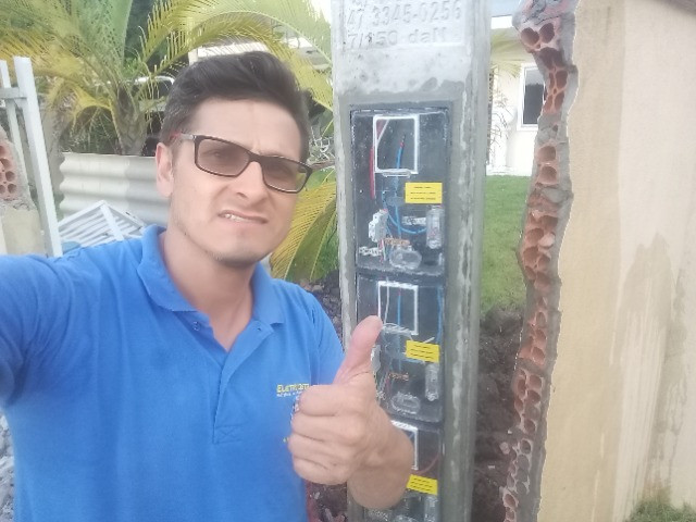 Reparos elétricos e Hidráulico