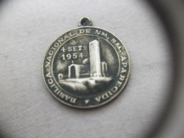 Medalha antiga primeiro congresso nacional Nossa Senhora Aparecida