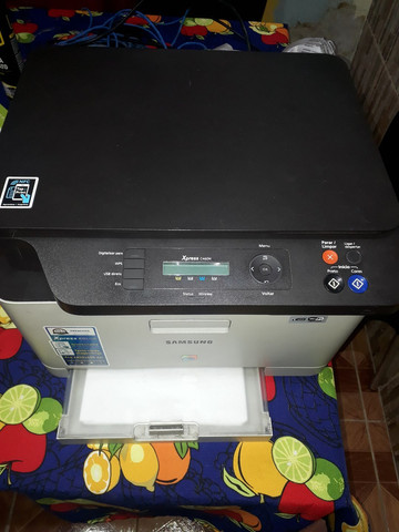 Impressora Samsung Laser colorida multifuncional - Foto 3