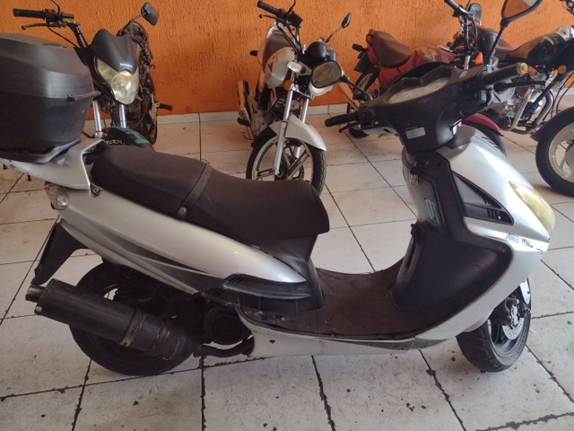 MOTO SCUTER 150 AMAZONAS