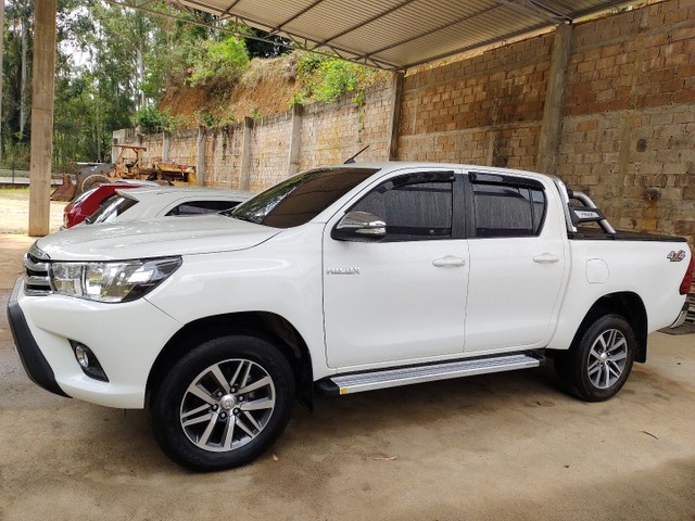 HILUX 4X4 DIESEL AUTOMÁTICA 17