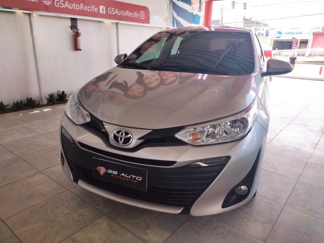 YARES XL SEDÃ 1.5 2019 AUTOMATICO