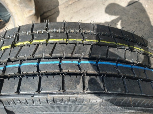 Pneu 275/80R22.5  / 275 80 R 22.5 recapado - Foto 5