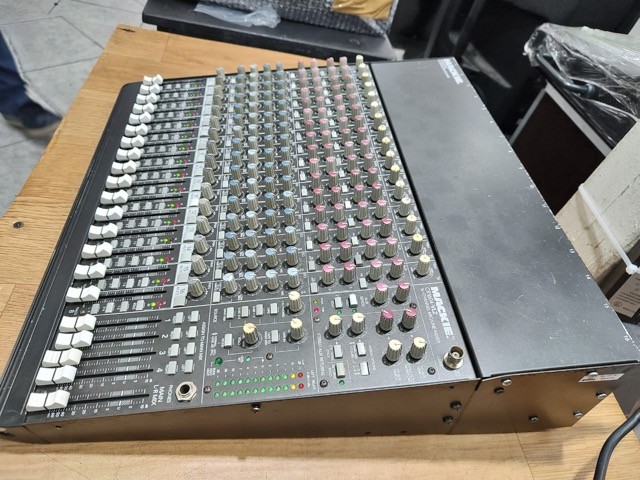 Mesa Mackie 1604 Vzl Funcionando 100%!! - Foto 3