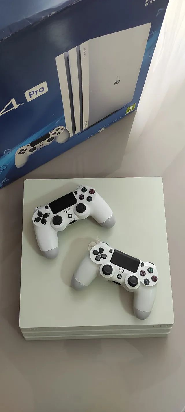 PS4 PRO 1TB + 5 JOGOS + 2 CONTROLES - Videogames - Engenho