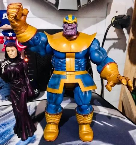 Disney thanos shop figure