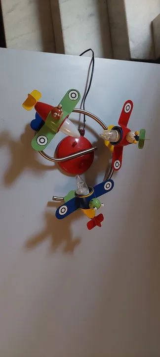 Luminária de teto infantil