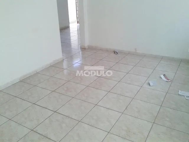 Casa residencial para locação no Bairro Martins - Foto 7
