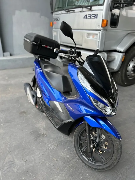 HONDA PCX 150 ANO 2022 COM 9.383KM