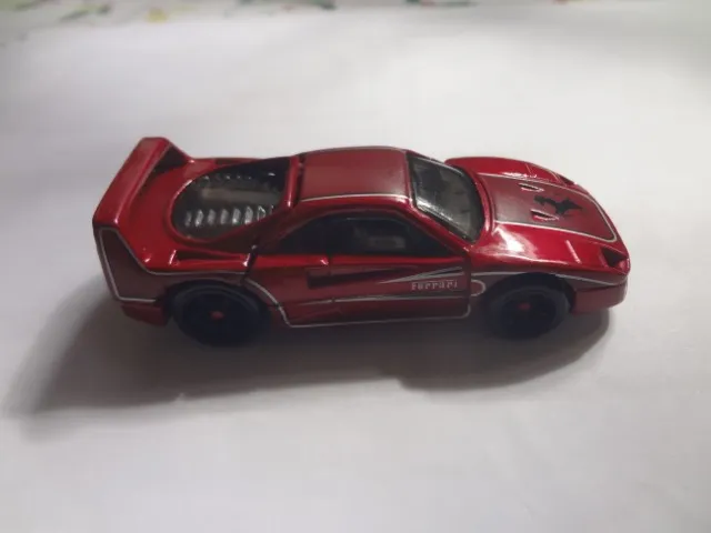 Miniatura Hot Wheels Ferrari Dino 246 GTS - 17jcd - Hobbies e