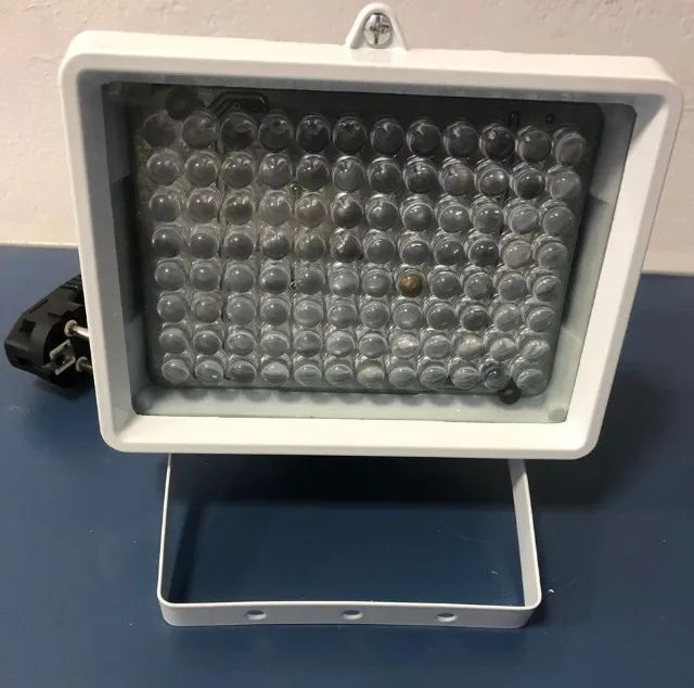 Canhão/refletor de infra IR 100mts 220V