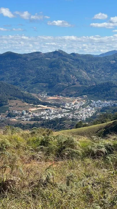 Terreno com vista espetacular para a cidade
