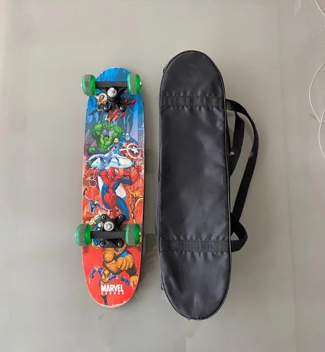 Skate Infantil Marvel Heroes + Capa