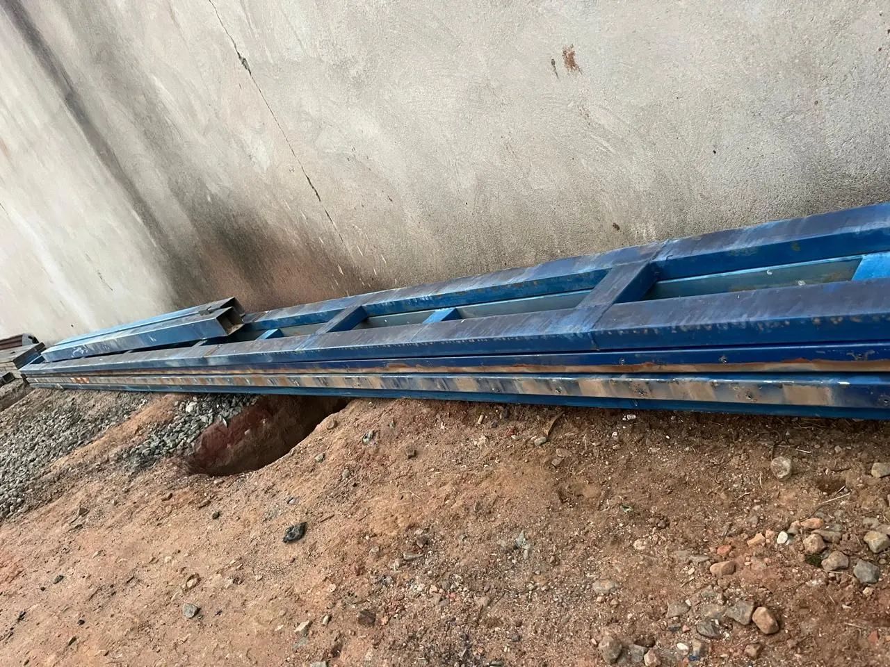 Estrutura metálica cobertura 75 metros quadrados com telha de alumínio  - Foto 3