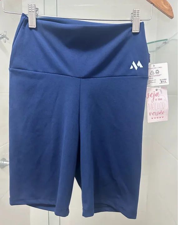 Bermuda de Academia Azul Marinho